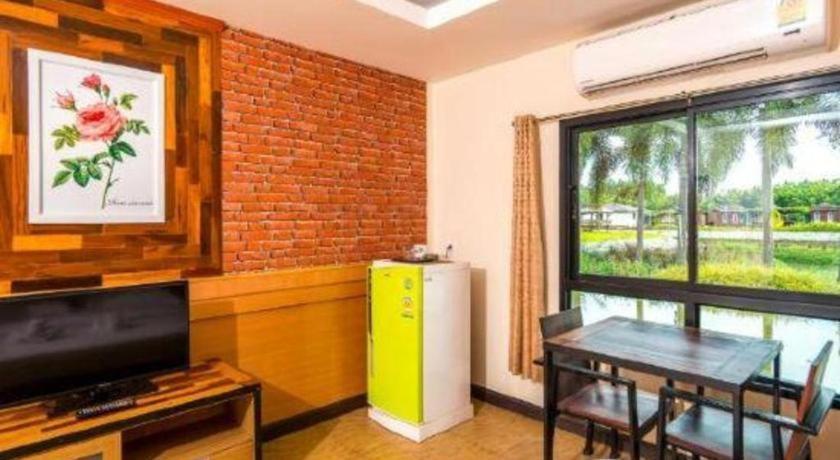 Prew Lom Chom Nam Resort Ban Phan Sadet Nok Exterior foto