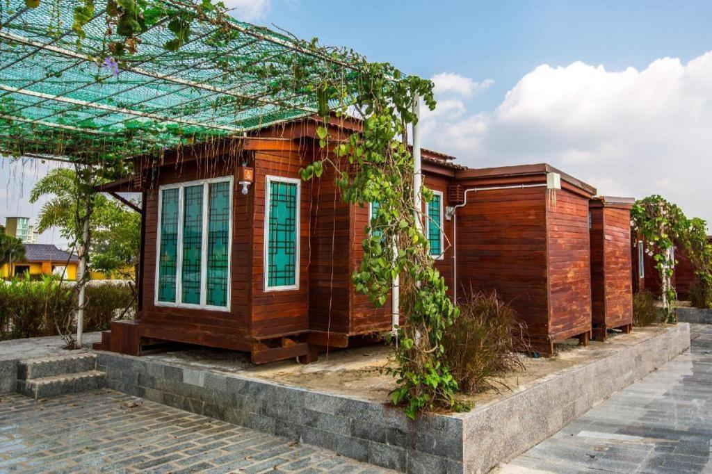 Prew Lom Chom Nam Resort Ban Phan Sadet Nok Exterior foto